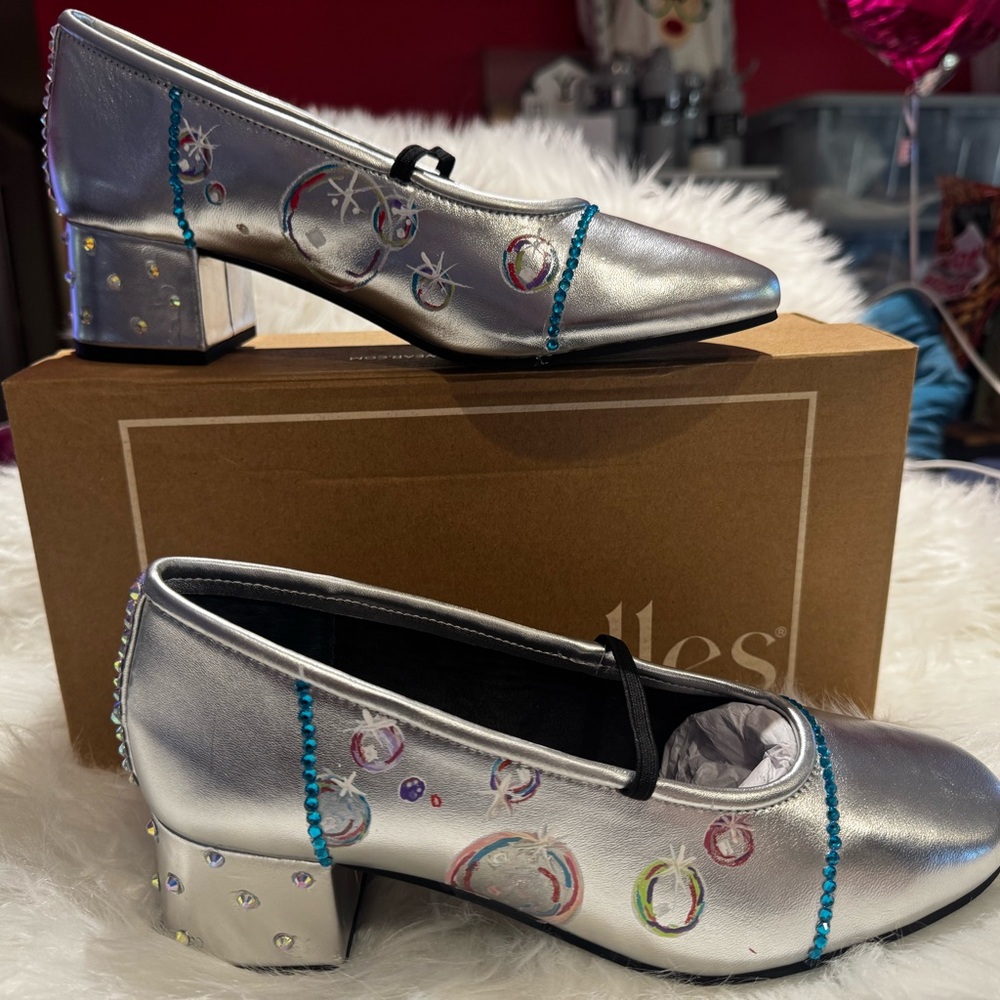 Seychelles “Dusk to Dawn” silver metallic Mary Jane’s Bubble Collection